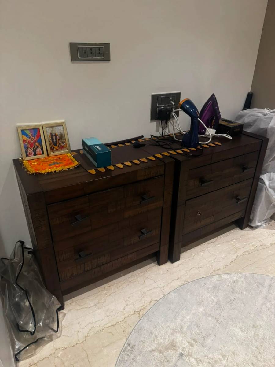 Tables/drawers